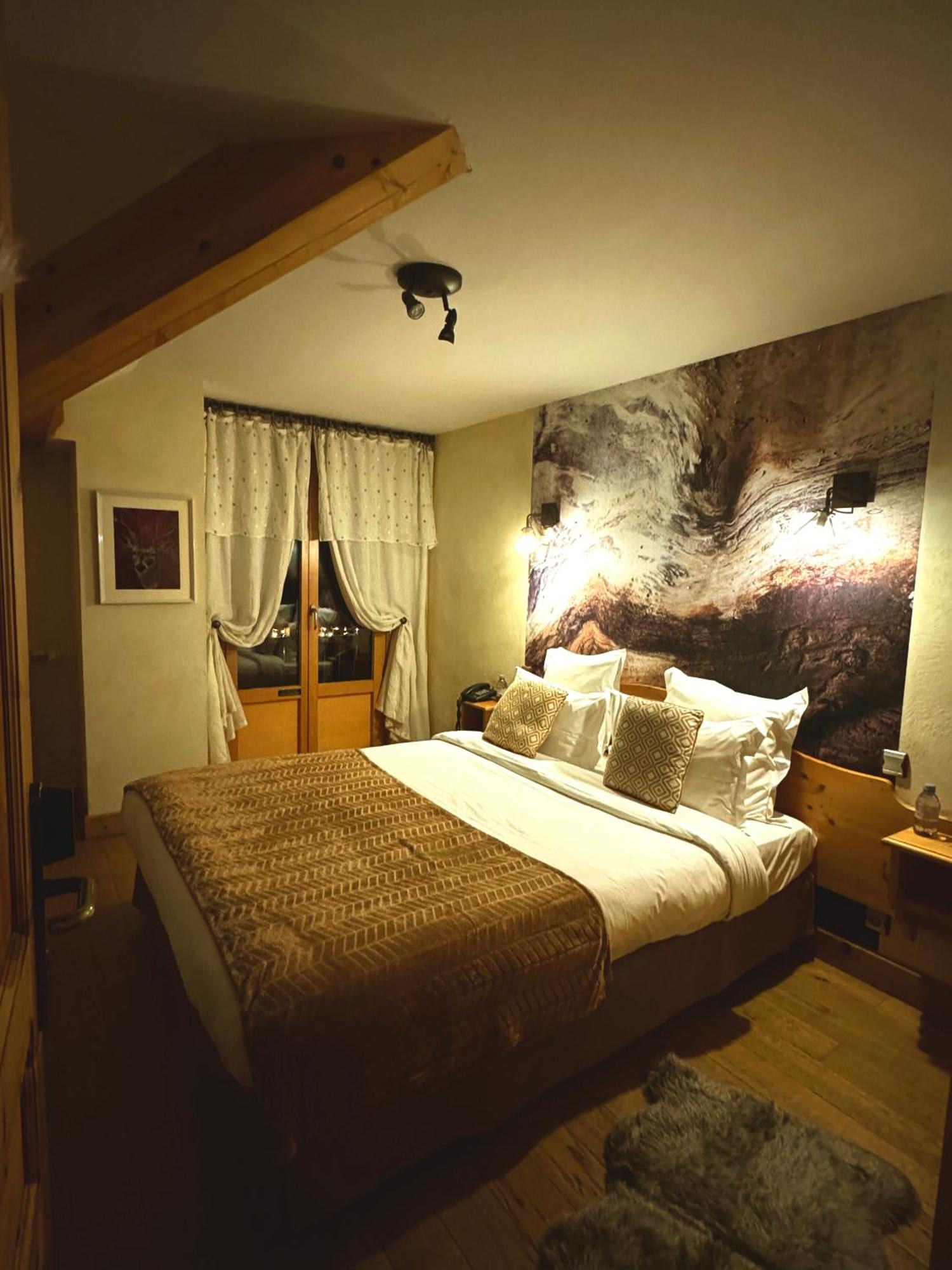 Hotel Le Jalouvre Mont-Saxonnex Exteriör bild